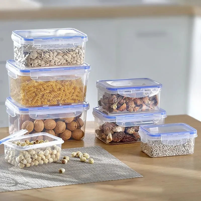 Stapelbare Kühlschrank Aufbewahrungsboxen mit Deckel für Lebensmittel, organisiert und frisch.
